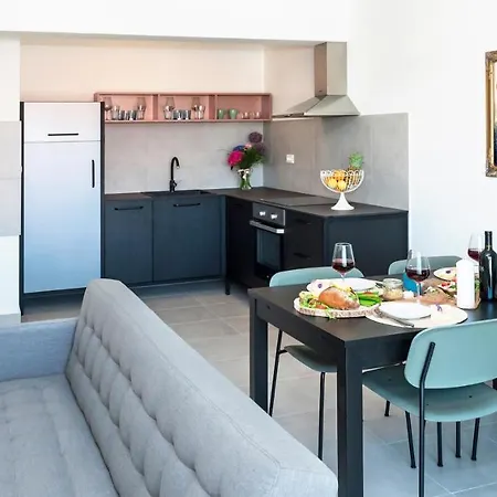 Apartment Rivus Omis