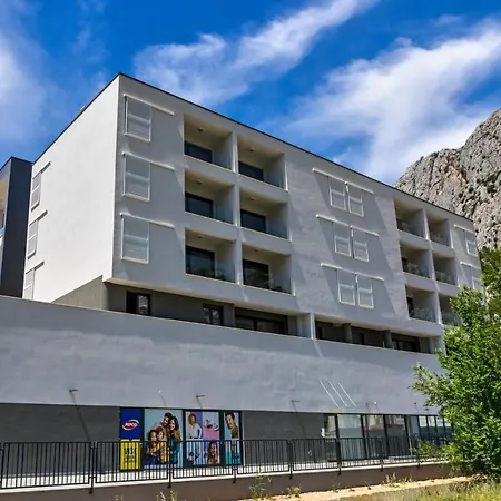Rivus Apartment Omis